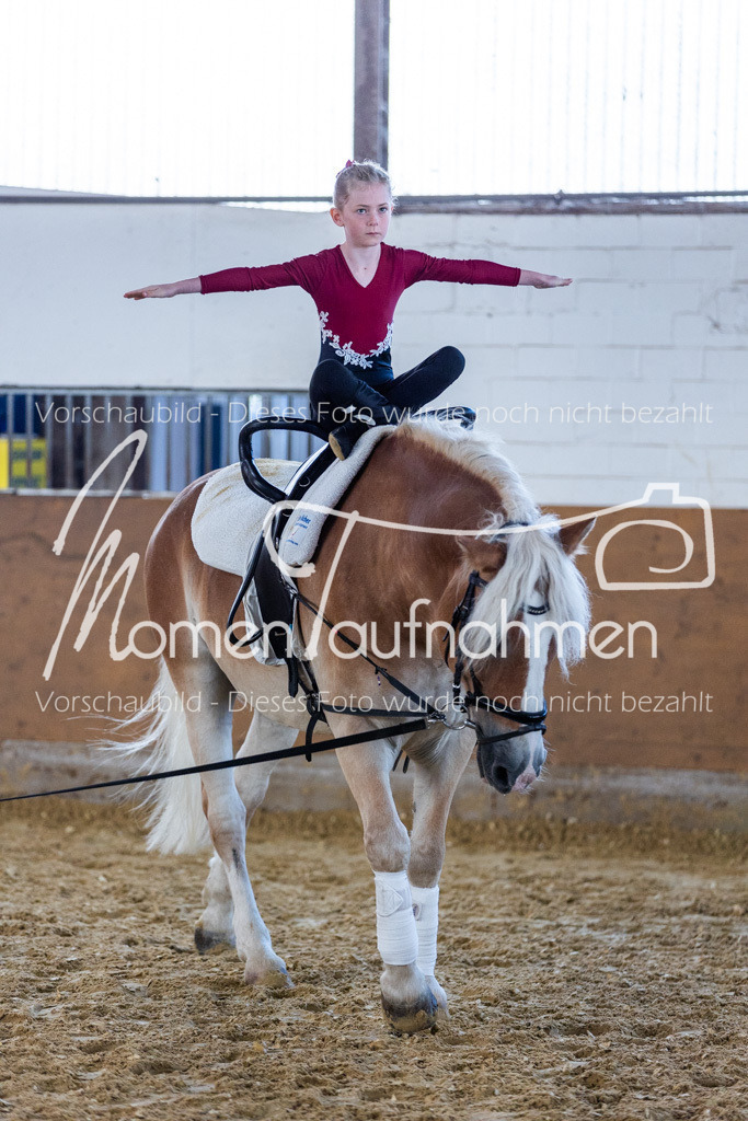 SS-Mini-104 | MomenTaufnahmen Pferdesportfotos