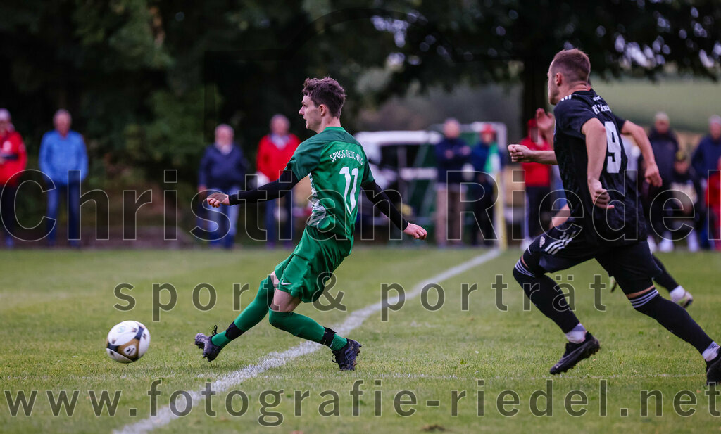 2023-07-25_080_SpVgg_Neuching_gegen_FC_Finsing | Neuching, Deutschland, 25.07.2023:
Fußball, A-Klasse 2023 / 2024, Toto Pokal, SpVgg Neuching gegen FC Finsing, Endergebnis: 2:4

Rene Wagner (SpVgg Neuching, #11), Andre Huber (FC Finsing, #9)

Foto: Christian Riedel / fotografie-riedel.net