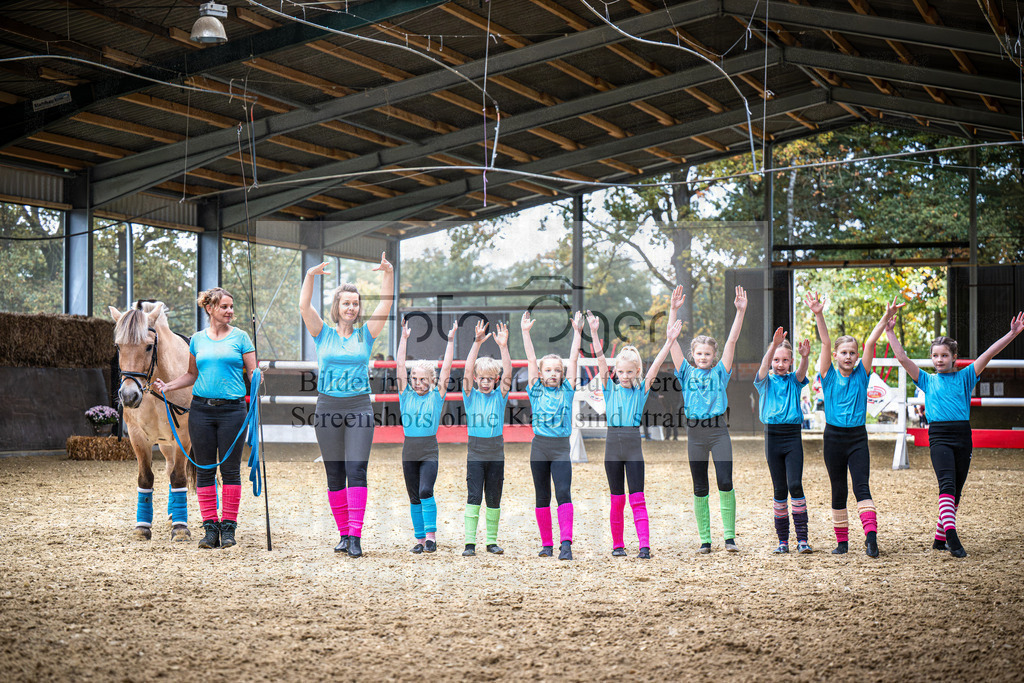 DOS_0026 | Entdecke hochwertige Reitturnierfotos von Foto Oger. Professionell, emotional und authentisch – jetzt Lieblingsmomente im Shop bestellen.Deutschlandweite Turnierfotografie. - Realisiert mit Pictrs.com