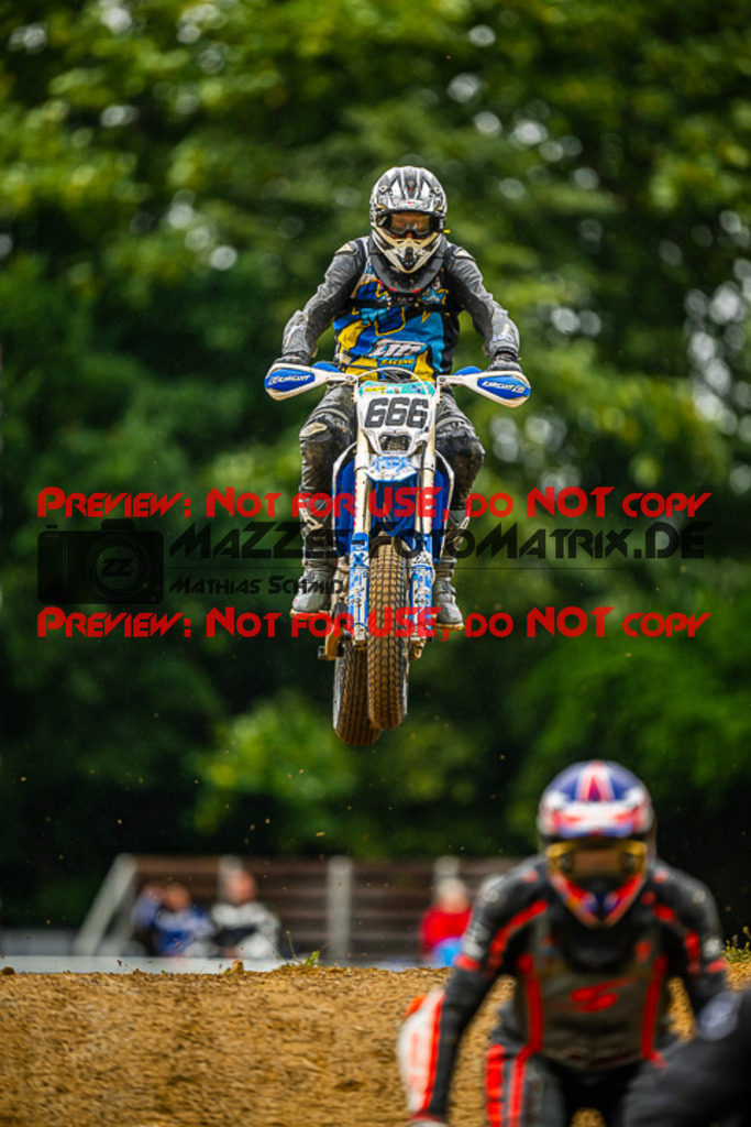 MaZZes_FotoMatrix_230701_2933 | UE40