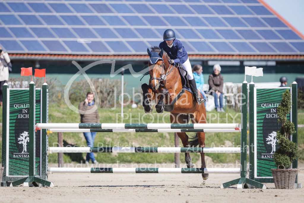220416_3_A-Springen-313 | Frühlingsfest der Pferde
Herford
16.April 2022
03/1 Sprigprüfung mit steigenden Anforderungen Kl. A** geschlossen 0-43 RLP