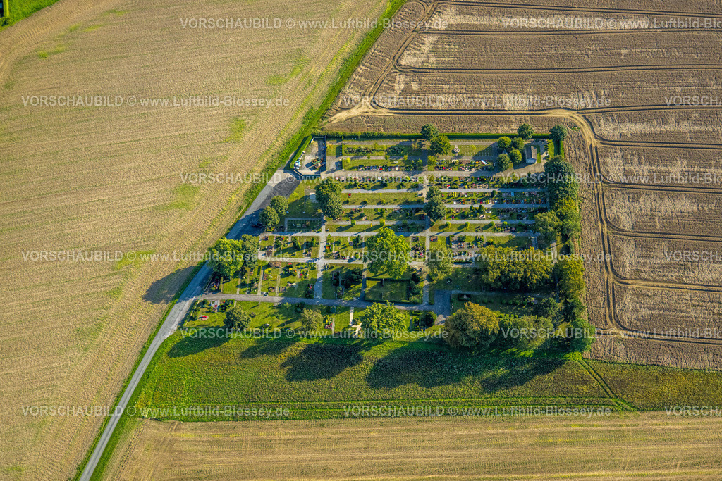Beckum230805734Neubeckum | Luftbild, Evang. Friedhof Neubeckum, Neubeckum, Beckum, Münsterland, Nordrhein-Westfalen, Deutschland