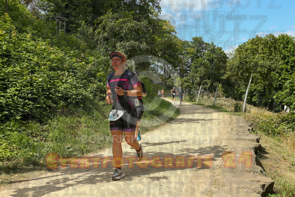250824_1412_EX1_5377 | Sportfotografie im Rhein-Sieg Kreis, Köln, Bonn, NRW, Rheinland Pfalz, Hessen, etc. Unser Tätigkeitsfeld umfasst den Laufsport vom Volkslauf über den Marathon, Duathlon, Triathon bis zum Ultralauf wie Kölnpfad Ultra oder Schindertrail.