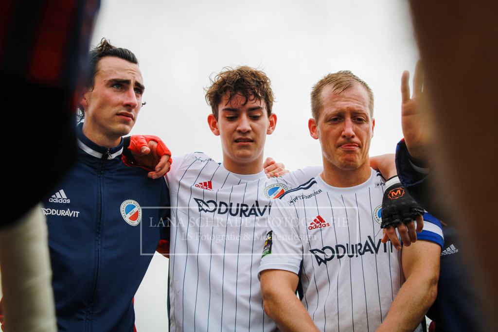 Hugo von Montgelas , Jan Philipp Fischer , Teo Hinrichs , Mannheimer HC - Münchner Sportclub , Saison 2022/2023 | lanaschraderfotografie - Realisiert mit Pictrs.com