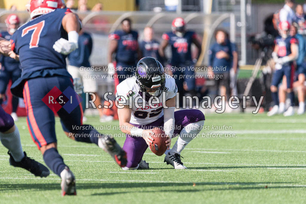 RS-1-003240 | Hendrik Schwarz (#82, Frankfurt, WR/Holder)