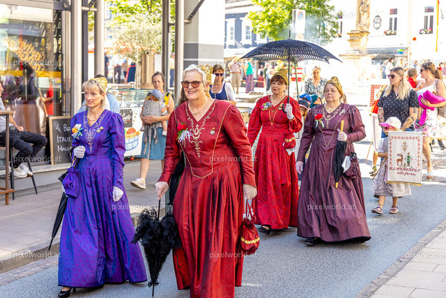 Fronleichnamsprozession mit Pfarrfest | Bildershop von pixelworld.at - Realisiert mit Pictrs.com