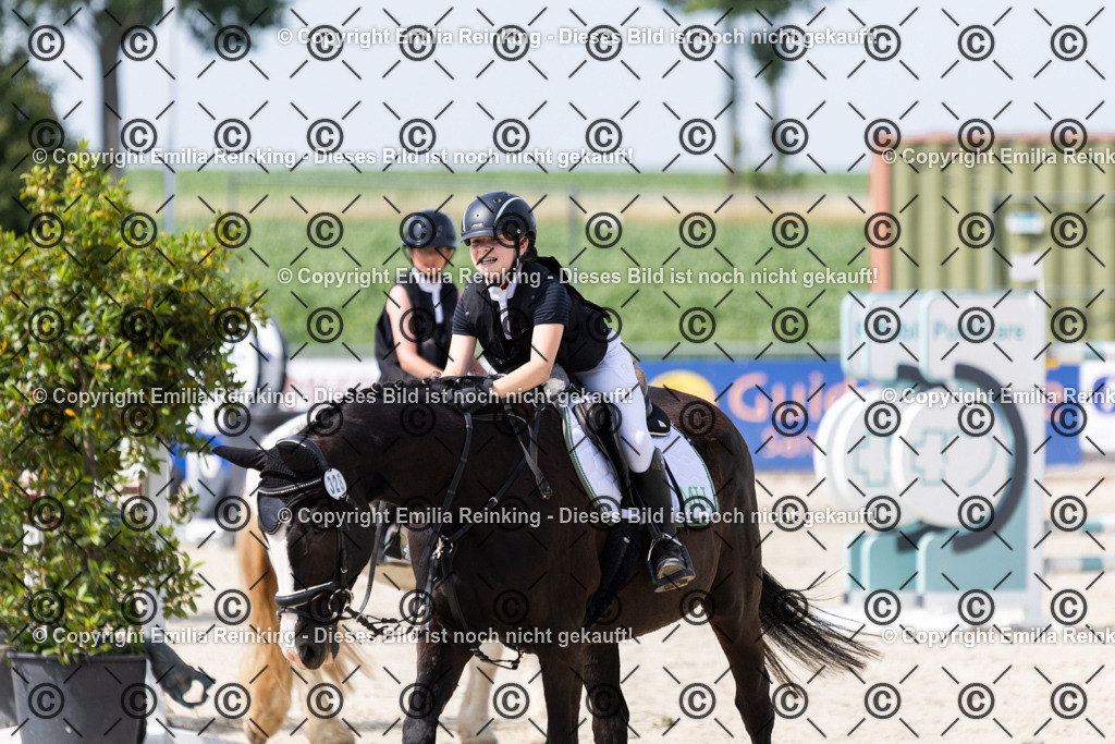 CL5A4256 | Emilia Reinking Fotografie - Realisiert mit Pictrs.com