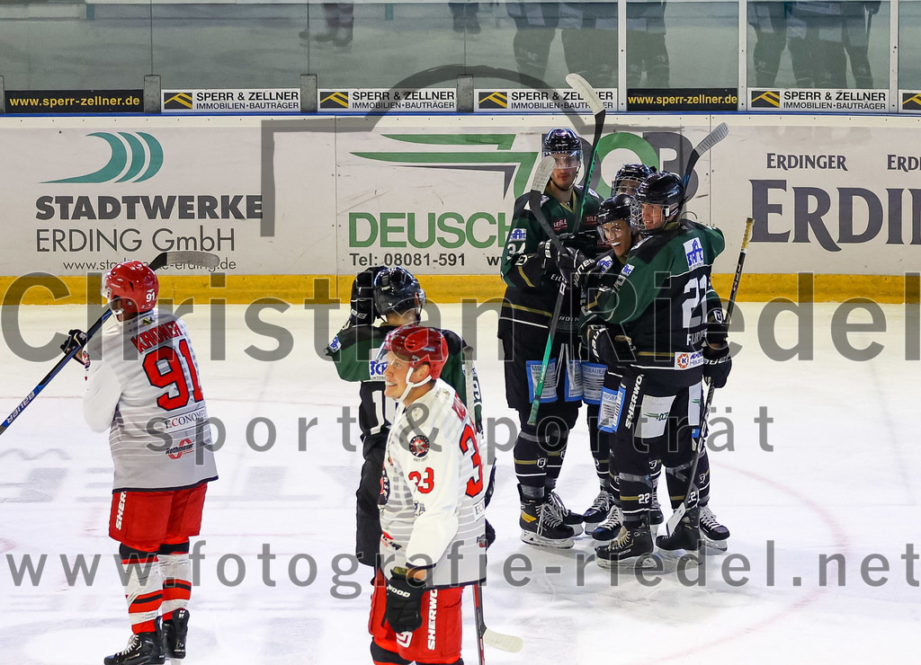 2022-09-25_086_TSV_Erding_gegen_EHC_Klostersee | Erding, Deutschland, 25.09.2022:
Eishockey, Bayernliga 2022 / 2023, Testspiel, TSV Erding gegen EHC Klostersee, Endergebnis: 8:2

Foto: Christian Riedel / fotografie-riedel.net