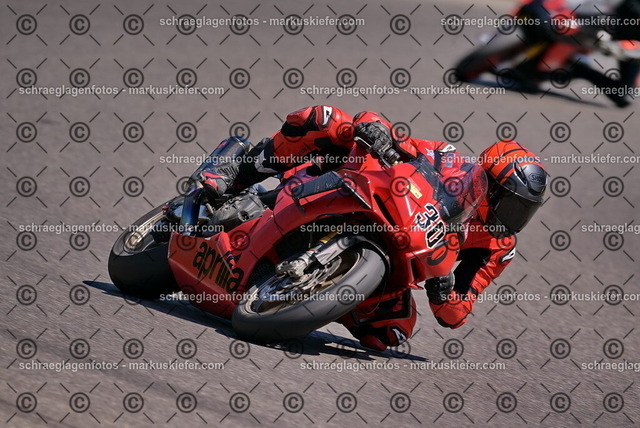 26bt05-0910 | markuskiefer.com - Realisiert mit Pictrs.com