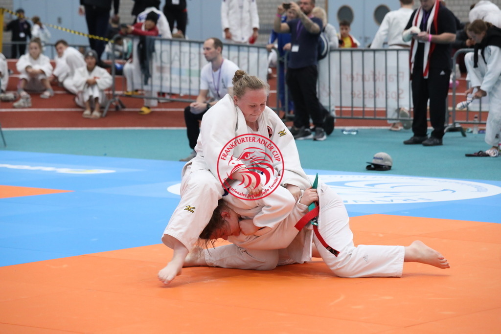 1J7A3504 | Fotos vom Adler Cup - Pictures from Adler Cup

Hier findet Ihr alle Eindrücke und großen Momente der Adler Cup Wochenenden. Here you will find all impressions and great moments of the Adler Cup weekends. - Realisiert mit Pictrs.com