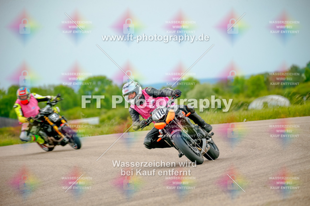 _MOT1602 | Hier findet Ihr Bilder von Touristenfahrten auf der Nürburgring Nordschleife oder von anderen Veranstaltungen die ich besucht habe. Viel Spass beim Durch Schauen 