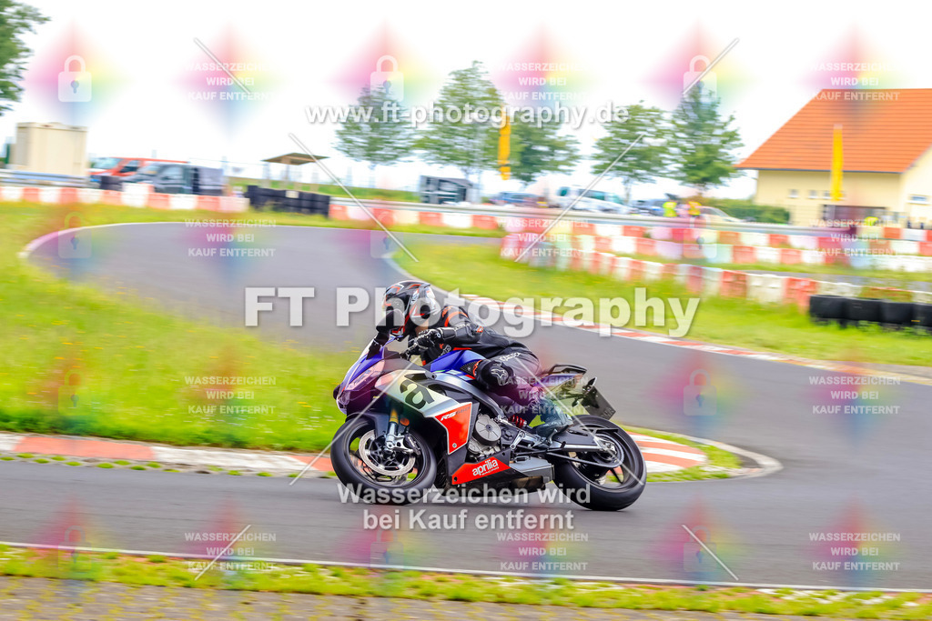 VBK-7773 | Hier findet Ihr Bilder von Touristenfahrten auf der Nürburgring Nordschleife oder von anderen Veranstaltungen die ich besucht habe. Viel Spass beim Durch Schauen 