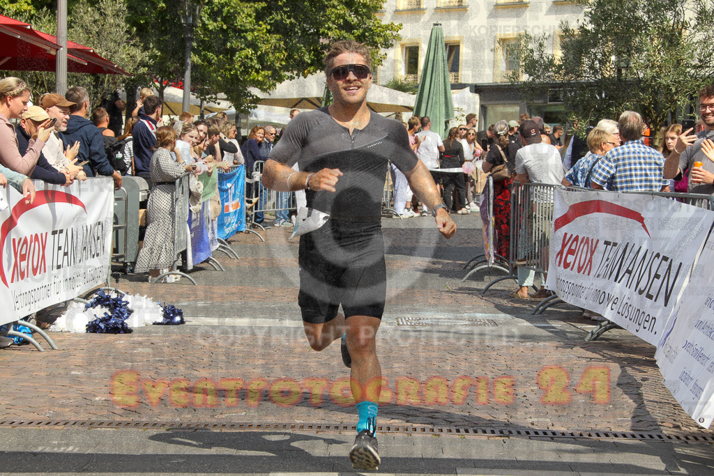 250824_1454_EV4_2331 | Sportfotografie im Rhein-Sieg Kreis, Köln, Bonn, NRW, Rheinland Pfalz, Hessen, etc. Unser Tätigkeitsfeld umfasst den Laufsport vom Volkslauf über den Marathon, Duathlon, Triathon bis zum Ultralauf wie Kölnpfad Ultra oder Schindertrail.