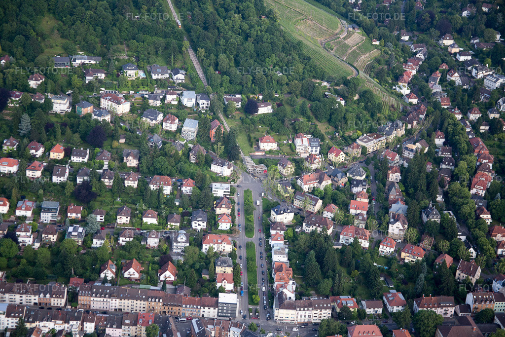 Luftbild: Turmbergbahn im Ortsteil Durlach in Karlsruhe im Bundesland Baden-Württemberg in Deutschland. Foto: IMG_089282.jpg vom 10.06.2016 durch Werner Riehm/FLY-FOTO.de