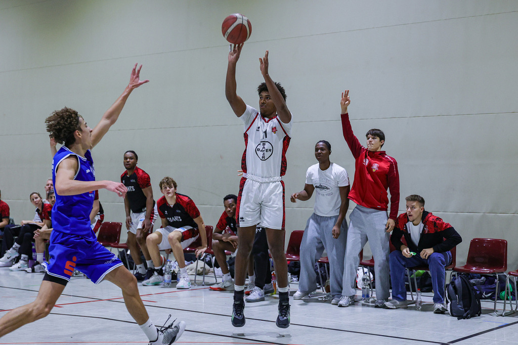 Regio BAYER GIANTS vs NEW Elephants Grevenbroich-27 | Fotos von Basketballspielen aus dem Raum NRW fotografiert von Gero Mueller-Laschet und Daniel Schaefer - Realisiert mit Pictrs.com