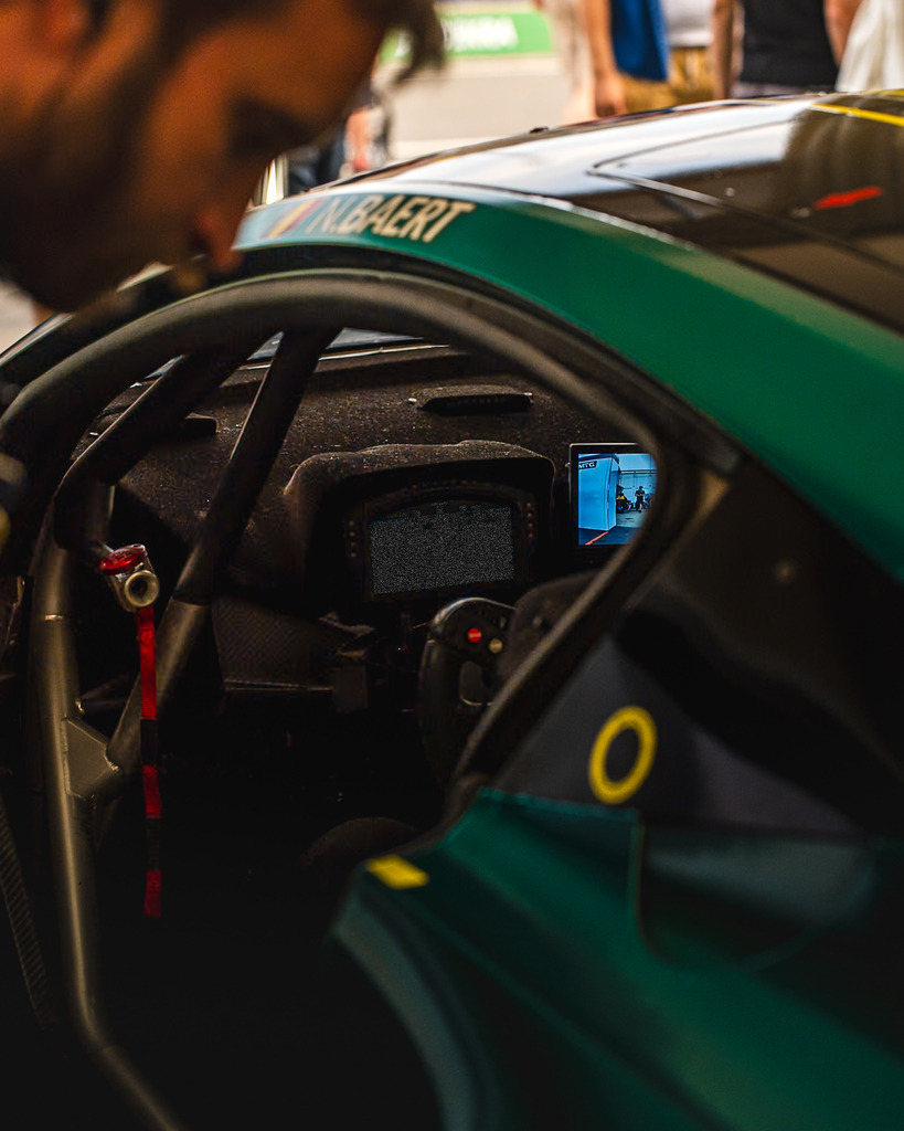 TXO05506 | Exklusive Motorsport-Fotografie aus Leipzig von TXO Media – für Rennfahrer, Teams & Sponsoren. Sausemuth liefert starke Bilder, die Emotion zeigen. Jetzt buchen & glänzen! - Realisiert mit Pictrs.com