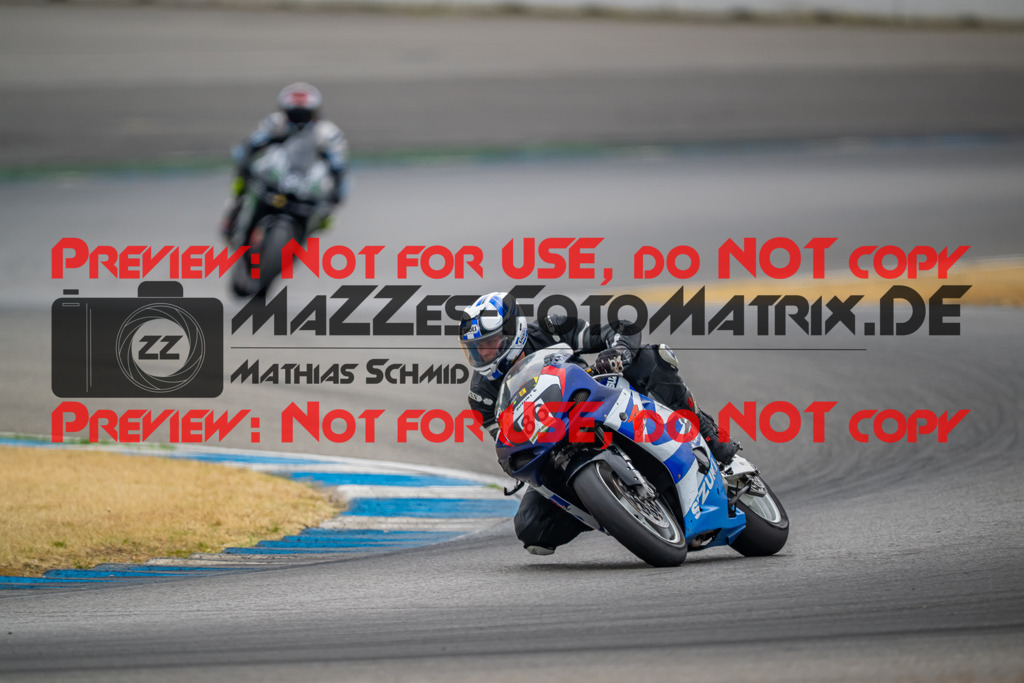 MaZZes-Fotomatrix-20260809-579478 | R1