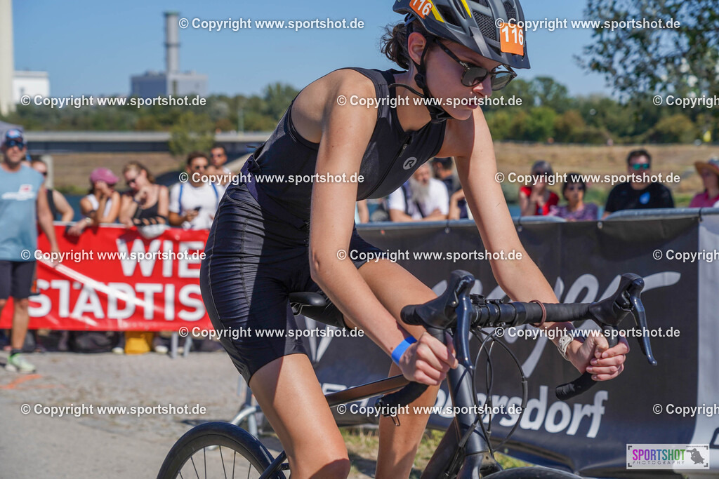 DSC01147 | Vienna Triathlon 2024                                        P3 Event                                                             #yourpictrs #sportshot_your_pictrs                 @Sportshotphotography                                     Photo Credit: www.sportshot.de
