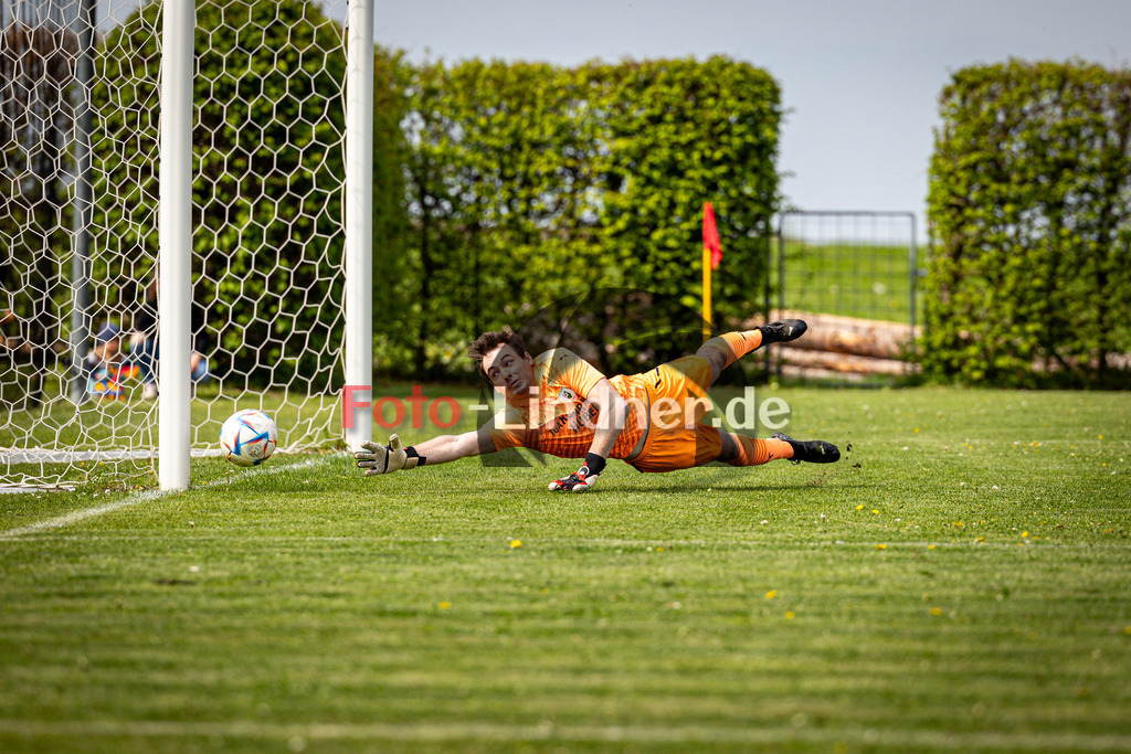ASV Eglfing gegen SV Haunshofen | Fußball Kreisklasse Herren Oberbayern Zugspitze Gruppe 3 2025/26, ASV Eglfing gegen SV Haunshofen, 20250427,Johannes HOYER (SV Haunshofen Goalie 1) in Aktion,2025-04-27 in Eglfing (Sportanlage Eglfing), Johannes HOYER (SV Haunshofen Goalie 1)Copyright: WolfgangxLindner www.foto-lindner.de