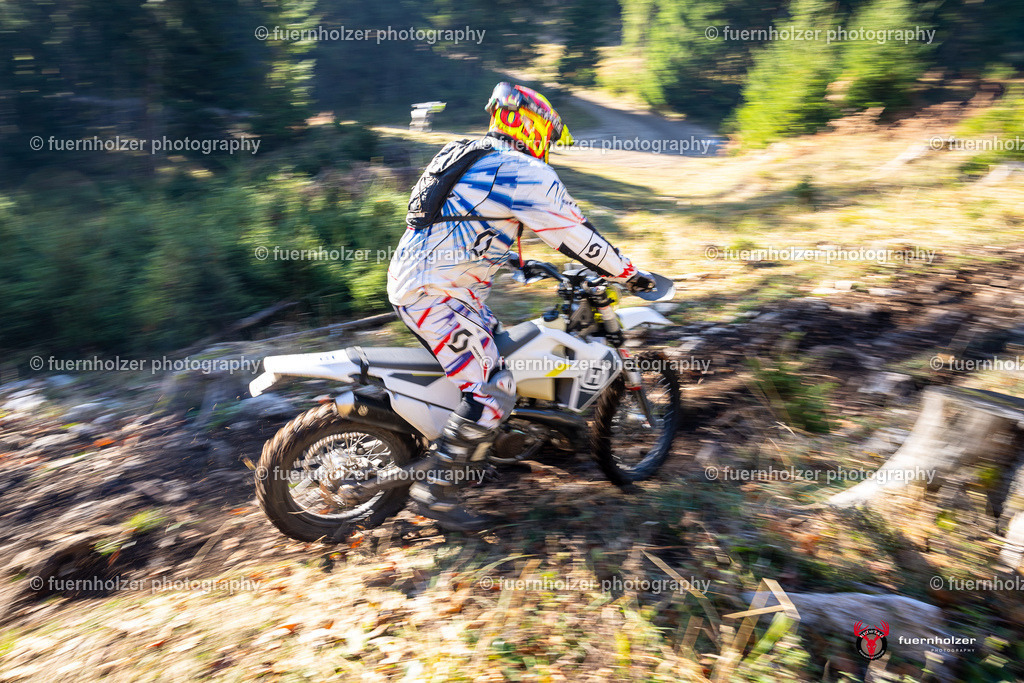 fuernholzer_241026-C1-248 | Fotografische Impressionen von der Red Stag Enduro Extreme by fuernholzer-photography.com. Endurosport in Österreich fotografisch festgehalten von fuernholzer. Auftragsfotografie für Private, Gewerbefotos und Industriefotografie. Eventfotografie, Sportfotografie und Motorsportfotografie. Anbieter von Fotoworkshops, Fototraining, fotografischen Vorträgen und Fotoseminaren.