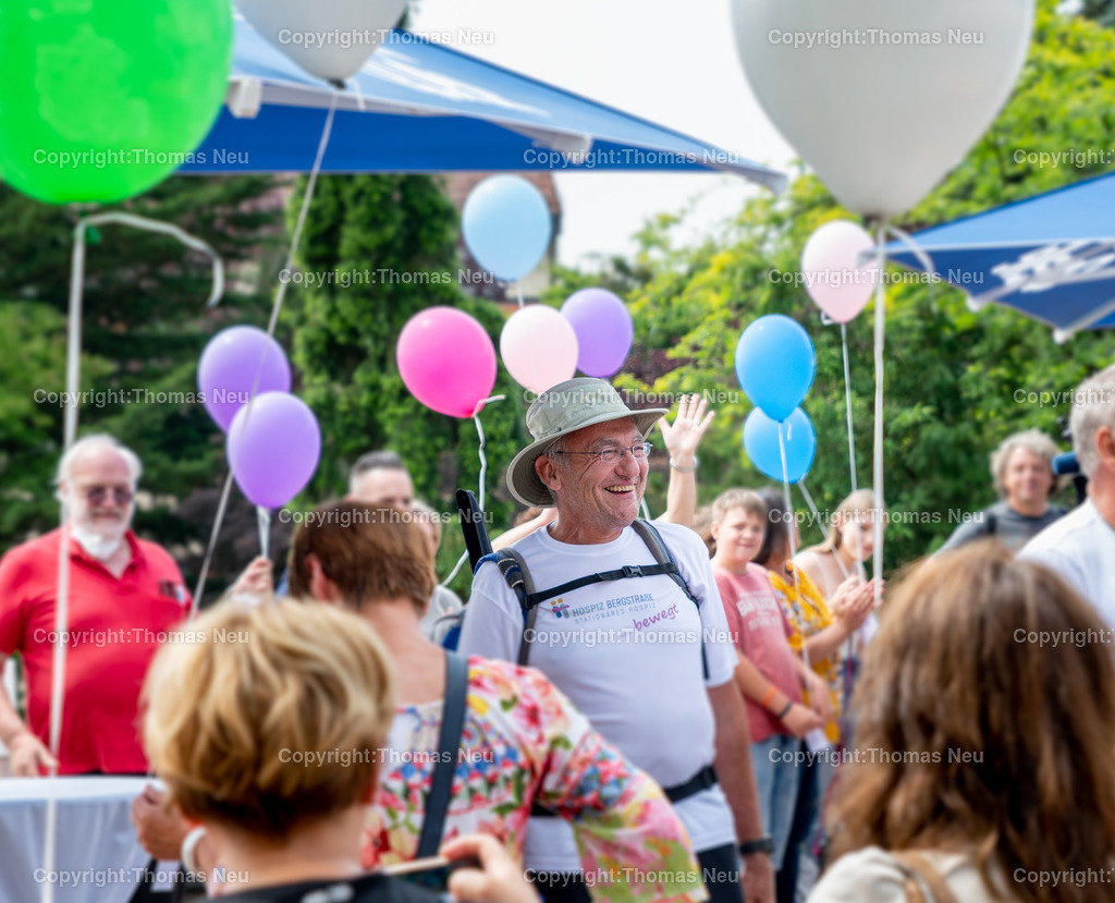 DSC_8618 | Zieleinlauf des Hospizlaufes mit  Gunter Lutzi, - zugleich Unterstützer-Fest (statt Sommerfest) des Hospizes - bitte etwas Zeit mitbringen , 
,, Bild: Thomas Neu
