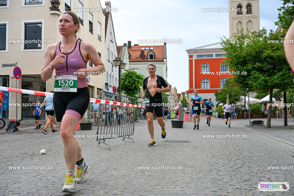 SZI_4994 | Stadttriathlon Erding 2025. #yourpictrs #sportshot_your_pictrs @Sportshotphotography #stadttriathlonerding Copyright: www.sportshot.de