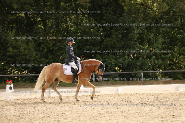 HG9A0715 | laurarinckfotografie - Realisiert mit Pictrs.com