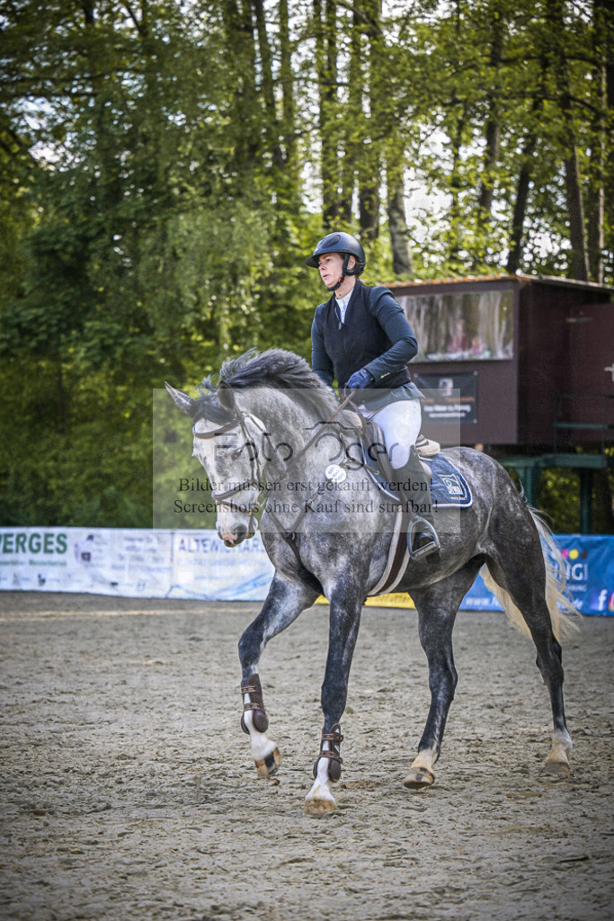 DOS_5408 | Entdecke hochwertige Reitturnierfotos von Foto Oger. Professionell, emotional und authentisch – jetzt Lieblingsmomente im Shop bestellen.Deutschlandweite Turnierfotografie. - Realisiert mit Pictrs.com