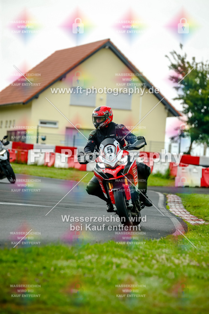 VBK-3890 | Hier findet Ihr Bilder von Touristenfahrten auf der Nürburgring Nordschleife oder von anderen Veranstaltungen die ich besucht habe. Viel Spass beim Durch Schauen 