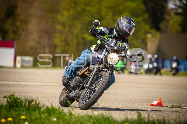 0011-260419_NOE-030_11 | Deine Full-Service-Agentur für ✔️Videoproduktionen und ✔️Motorsportfotografie Jetzt Angebot anfragen!
