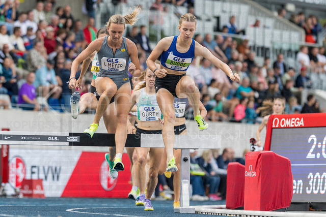 Deutsche Leichtathletik-Meisterschaften; Bochum-Wattenscheid, 26.07.2026 | Lea Meyer (VfL Löningen) , Adia Budde (LAV Stadtwerke Tübingen); Deutsche Leichtathletik-Meisterschaften am 26.07.2026 im Lorheide-Stadion, Bochum-Wattenscheid (Nordrhein-Westfalen).