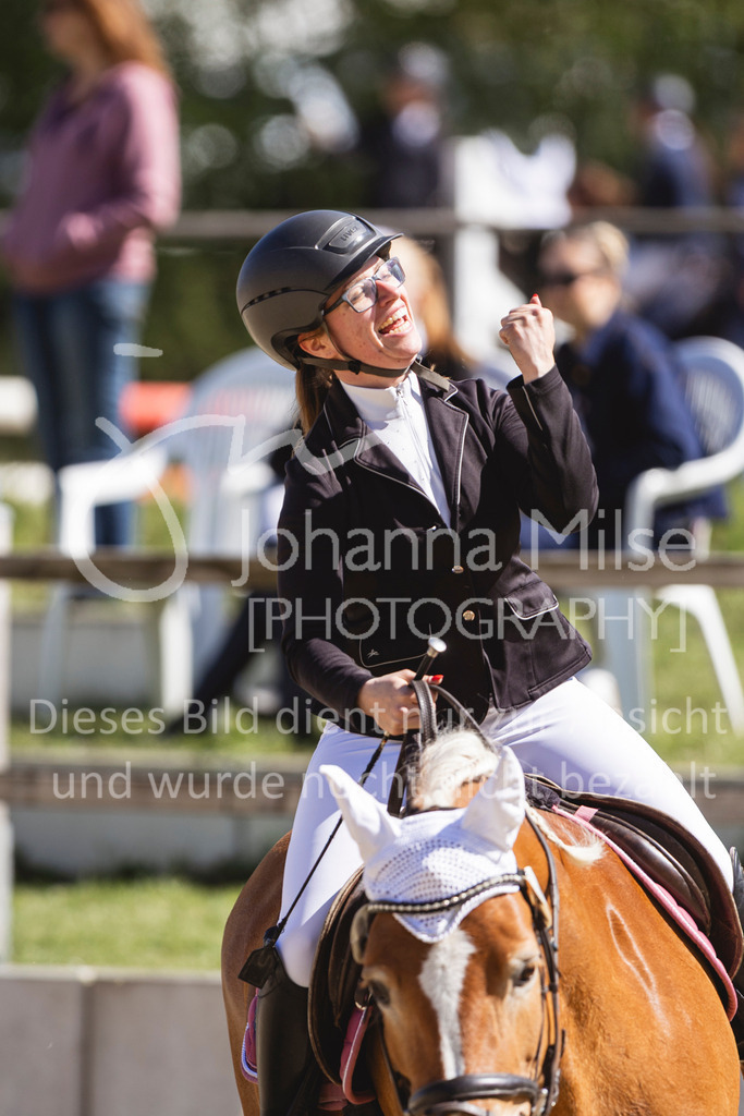 260425_Spenge_3_Stil-WB-309 | Deine schönsten Turniermomente als professionelle Fotos! Entdecke hochwertige Pferdesport-Fotografie im Online-Shop. Jetzt Fotos finden & bestellen!