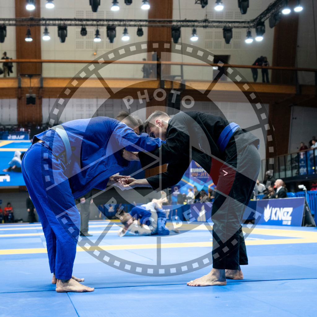 20240121PBB5442 | Fighters compete during the second day of the IBJJF European Championship in Paris, France, on January 21, 2024.