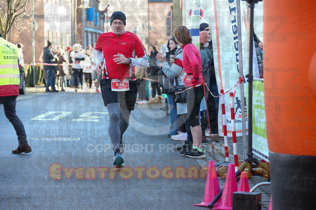 241201_1235_EX1_2790 | Sportfotografie im Rhein-Sieg Kreis, Köln, Bonn, NRW, Rheinland Pfalz, Hessen, etc. Unser Tätigkeitsfeld umfasst den Laufsport vom Volkslauf über den Marathon, Duathlon, Triathon bis zum Ultralauf wie Kölnpfad Ultra oder Schindertrail.