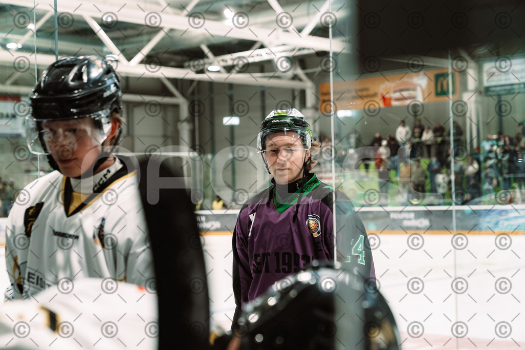 Alligators_vs_Bayreuth_10_2025-33 | Höchstadt Alligators Fotogalerie: Eishockey-Action aus Franken. Professionelle Spielfotos, Portraits & Stadionbilder zum Download. Jetzt entdecken! - Realisiert mit Pictrs.com