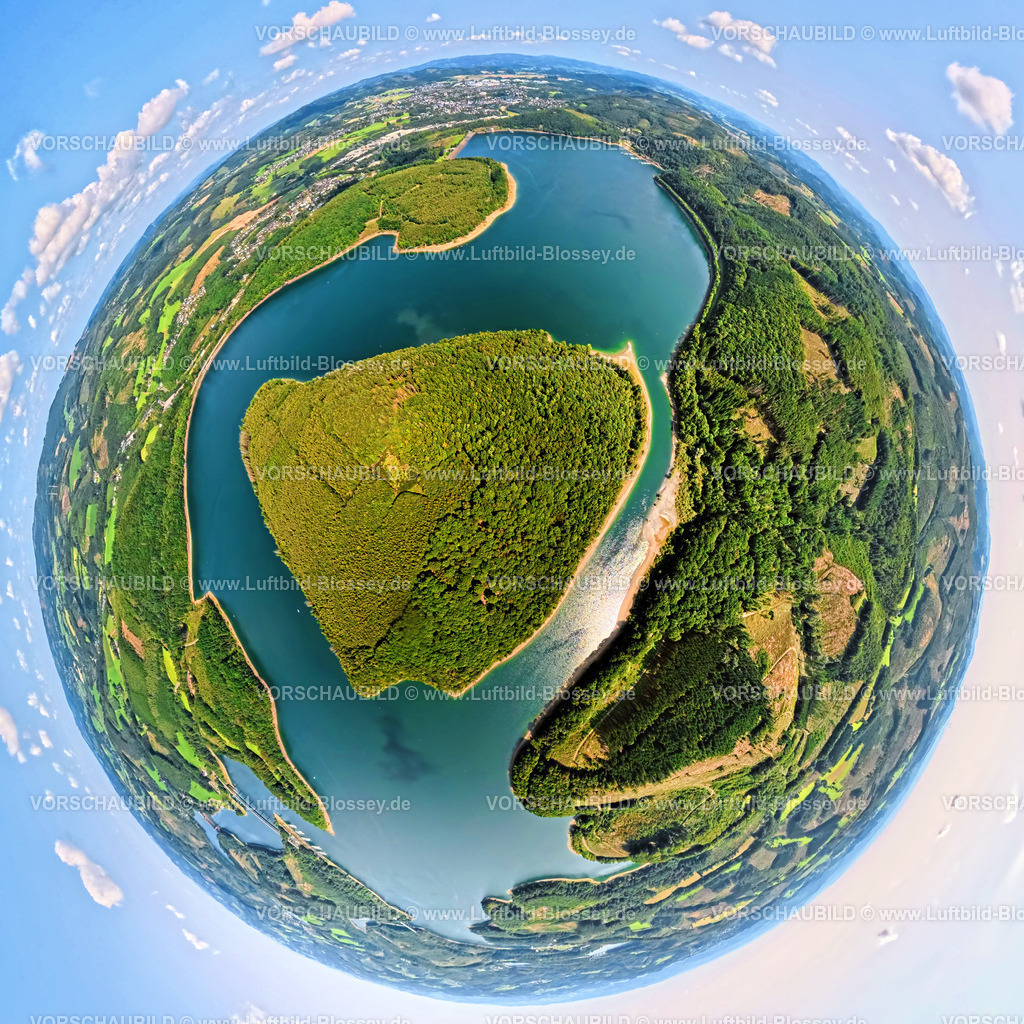 Attendorn250808042Gilberginsel | Luftbild, Gilberginsel im Biggesee, Landschaftsschutzgebiet, Erdkugel, Fisheye Aufnahme, Fischaugen Aufnahme, 360 Grad Aufnahme, tiny world, little planet, fisheye Bild, Neu-Listernohl, Attendorn, Sauerland, Nordrhein-Westfalen, Deutschland