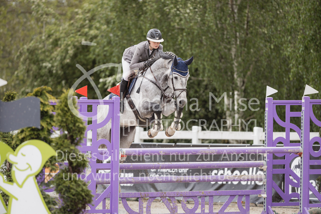 230520_MayDays_L-Spr-U25-429 | Deine schönsten Turniermomente als professionelle Fotos! Entdecke hochwertige Pferdesport-Fotografie im Online-Shop. Jetzt Fotos finden & bestellen!