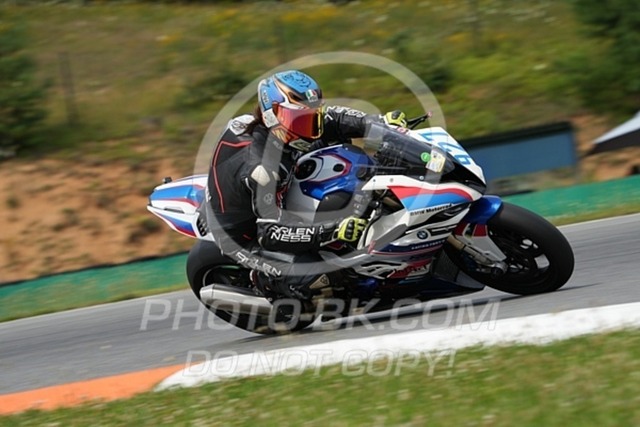 2024_07_20_PBK_23100 | Sportfotografie; SlowMotion; Video; Rennstrecke; Hafeneger; Speer; Racing; RSE; BMW; CBO; Trackday; Motorsportarena; Hockenheimring; Brno; Most; Barcelona; Valencia