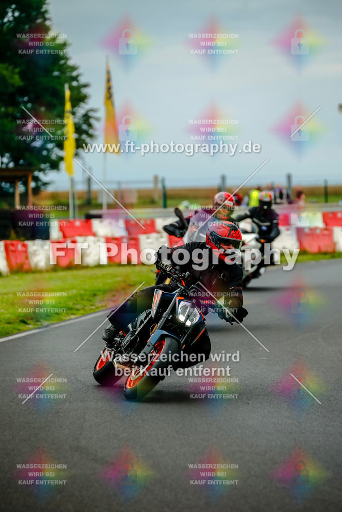 VBK-4214 | Hier findet Ihr Bilder von Touristenfahrten auf der Nürburgring Nordschleife oder von anderen Veranstaltungen die ich besucht habe. Viel Spass beim Durch Schauen 