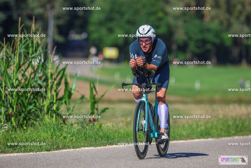 TRA57561 | Brombachsee Triathlon 2025 #brombachseetriathlon #triathlonbrombachsee #yourpictrs #sportshot_your_pictrs @Sportshotphotography  www.sportshot.de