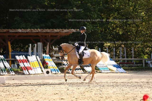 HG9A8813 | laurarinckfotografie - Realisiert mit Pictrs.com