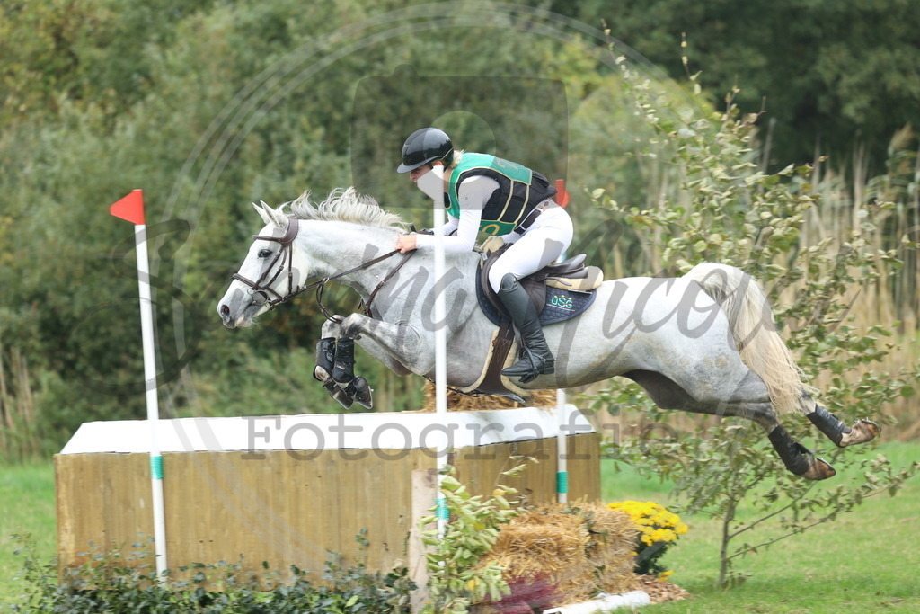 994A3305 | sabrinanicolaifotografie - Realisiert mit Pictrs.com