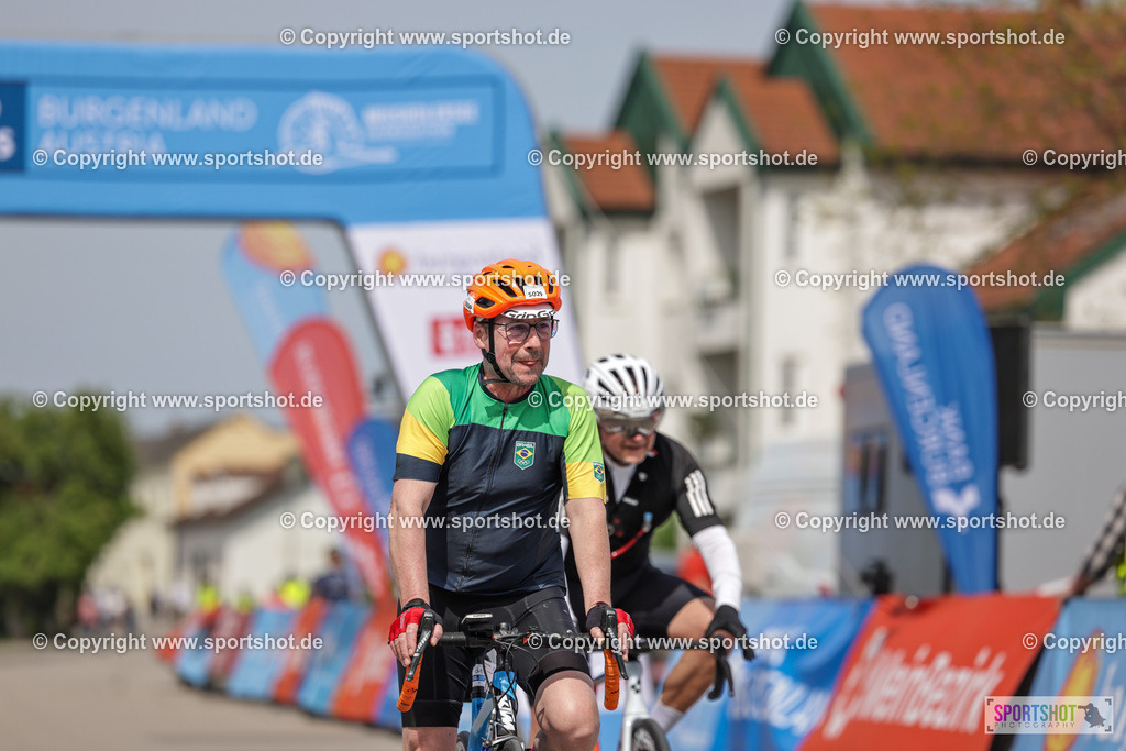 VJ__9868 | Neusiedlersee Radmarathon 2026@sportshot_your_pictrs #yourpictures#roadtowm2029 #nrm #neusiedlerseeradmarathon #neusiedlersee #neusiedlerseetourismus #burgenland #mörbisch #nrm26 #burgenlandtourismus #voglundco #poweredbyburgenlandtourismus #radsport #rad #marathon #ucigranfondo #visitburgenland #ucigranfondoworldseries