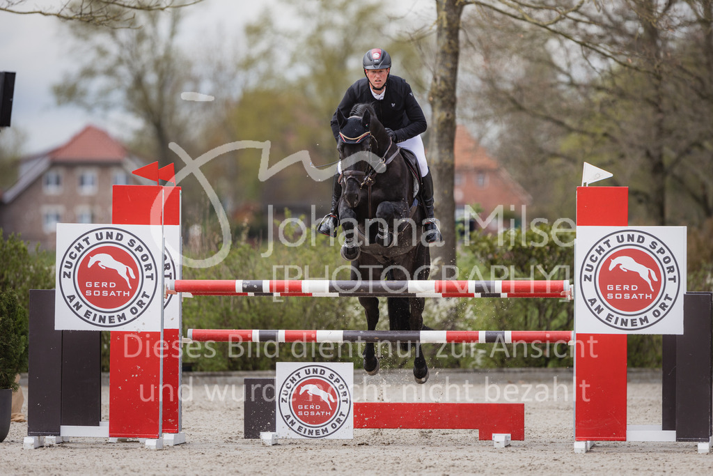 230427_HofSosath_2Ph-M2St-125 | Deine schönsten Turniermomente als professionelle Fotos! Entdecke hochwertige Pferdesport-Fotografie im Online-Shop. Jetzt Fotos finden & bestellen!