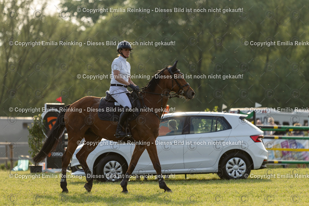 CL5A1356 | Emilia Reinking Fotografie - Realisiert mit Pictrs.com