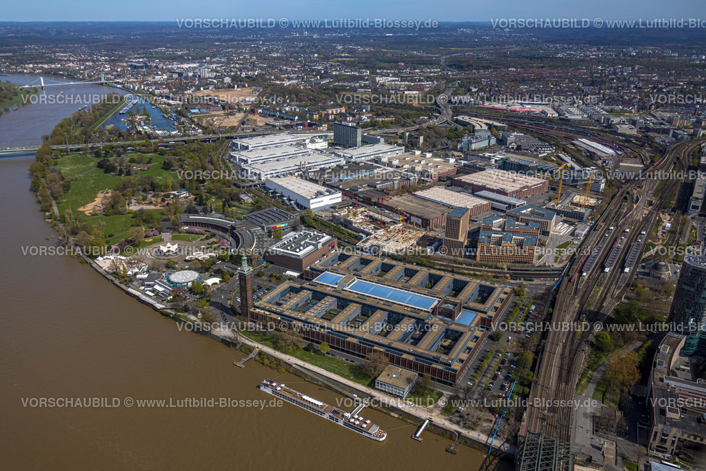 Koeln220403443 | Luftbild, Messegelände Köln mit Baustelle und Neubau Halle Confex,RTL Studio, RTL Sitz , RTL Verwaltung, ,  Tanzbrunnen, Rheinhallen, Deutz, Köln, Rheinland, Nordrhein-Westfalen, Deutschland