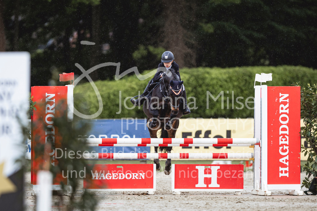 240504_PonyTrophy-293 | Deine schönsten Turniermomente als professionelle Fotos! Entdecke hochwertige Pferdesport-Fotografie im Online-Shop. Jetzt Fotos finden & bestellen!