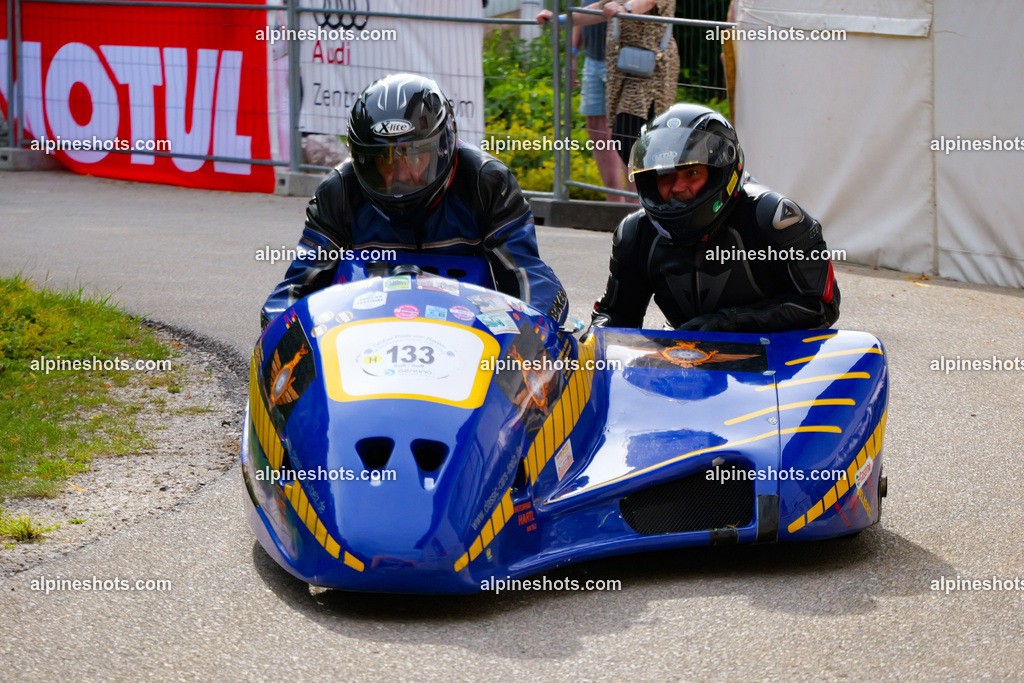 P1025701 | Erleben Sie atemberaubende, hochqualitative Fotos Ihrer Fahrt entlang der malerischen Alpenstraßen. Besuchen Sie alpineshots.com, um professionelle Aufnahmen Ihrer unvergesslichen Reise zu finden und zu kaufen - Realisiert mit Pictrs.com