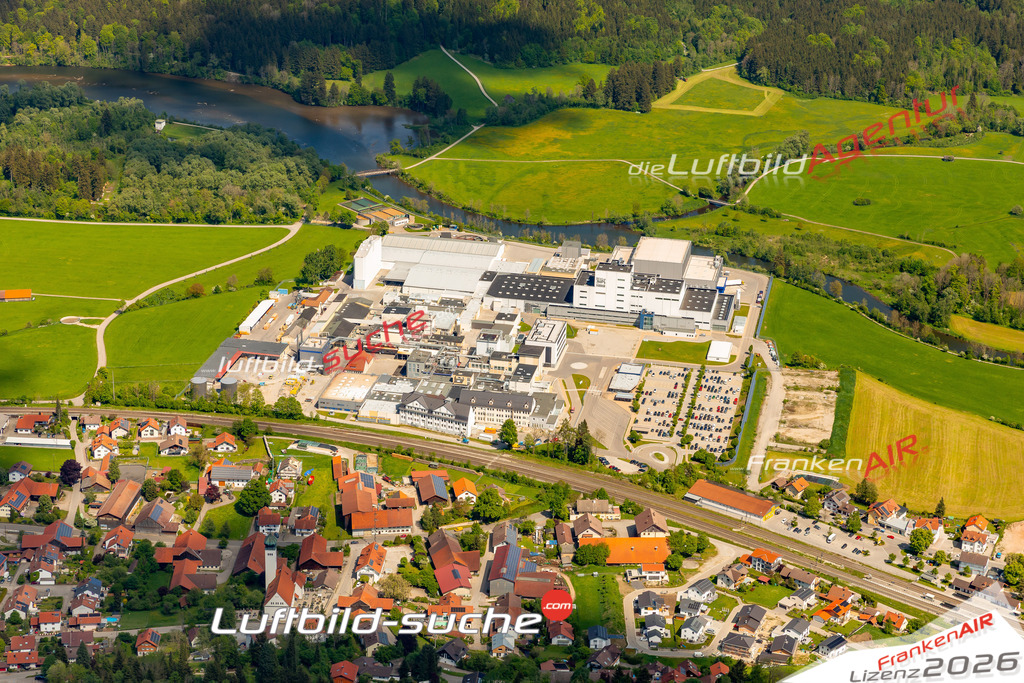 Das Luftbild zeigt :  Biessenhofen - Die Luftaufnahme wurde 2024 vom UL-Flugzeug aus erstellt ( keine Drohne ) - Hochauflösende Luftaufnahme - Für grossformatige Ausdrucke geeignet. Die Geschenkidee !Mit Lizenz und Bildrechte bestellbar