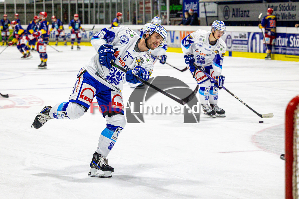 EC Peiting vs SC Riessersee | Eishockey Oberliga Süd 2023/2024, EC Peiting vs SC Riessersee,
Simon MAYR (SCR 95) beim Aufwärmen,
2023-10-20 in Peiting (Eisstadion)
95 Simon MAYR (SCR 95)
Copyright: WolfgangxLindner foto-lindner.de